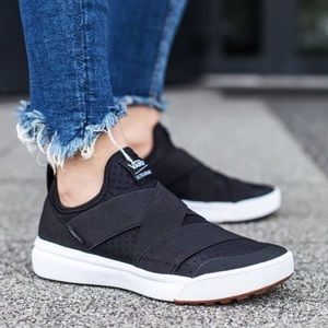 Vans | Shoes | Vans Ultrarange Gore Black | Poshmark